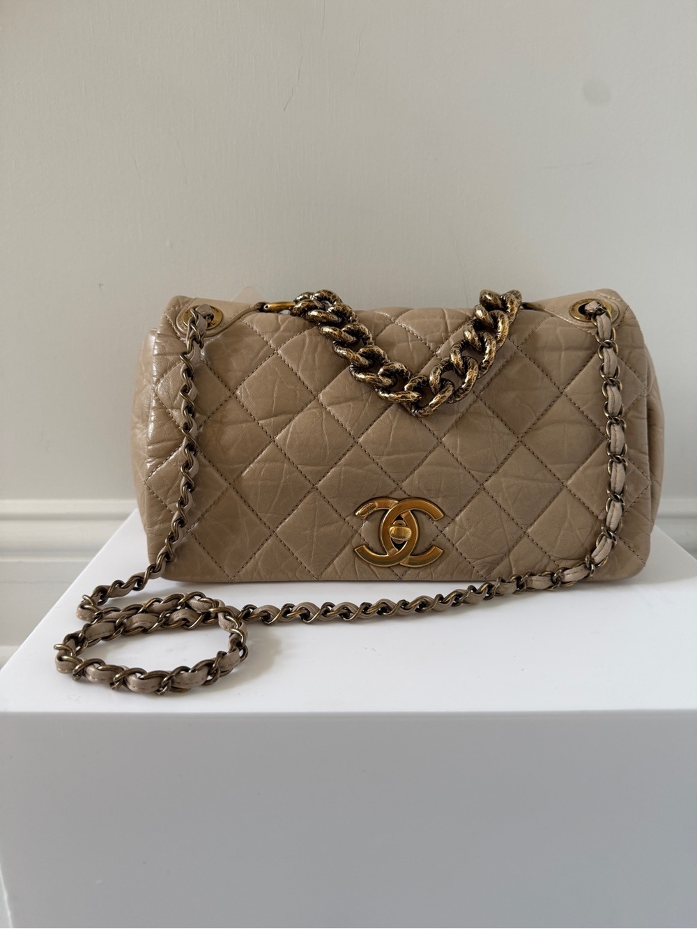 CHANEL Quilted Shoulder Bag in Taupe